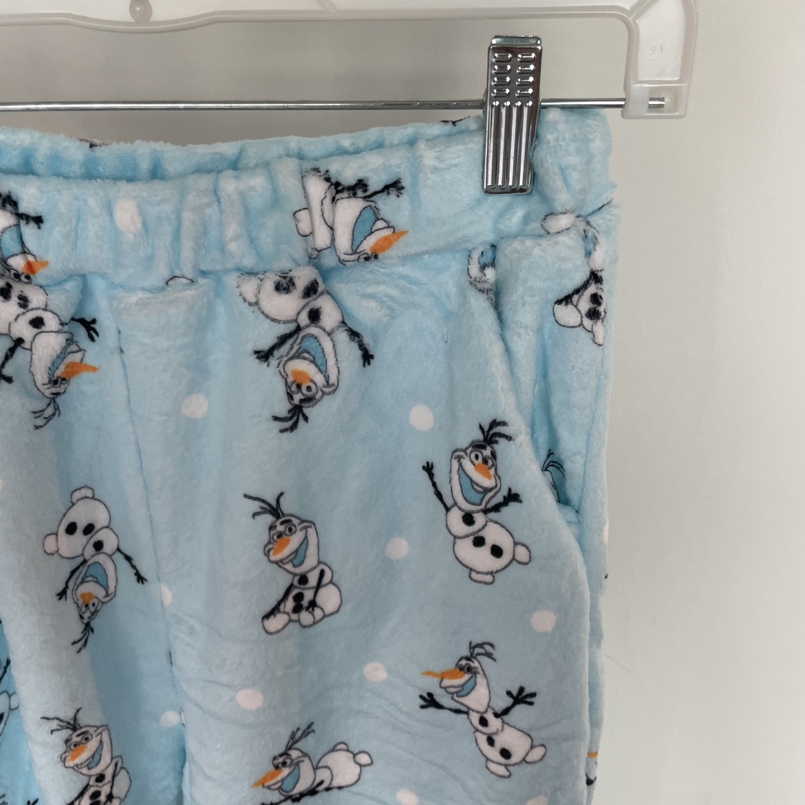 𝙉𝙀𝙒✨Disney Frozen Olaf soft fluff pajama set image indicator(3)