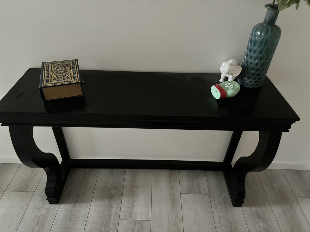Sofa table
