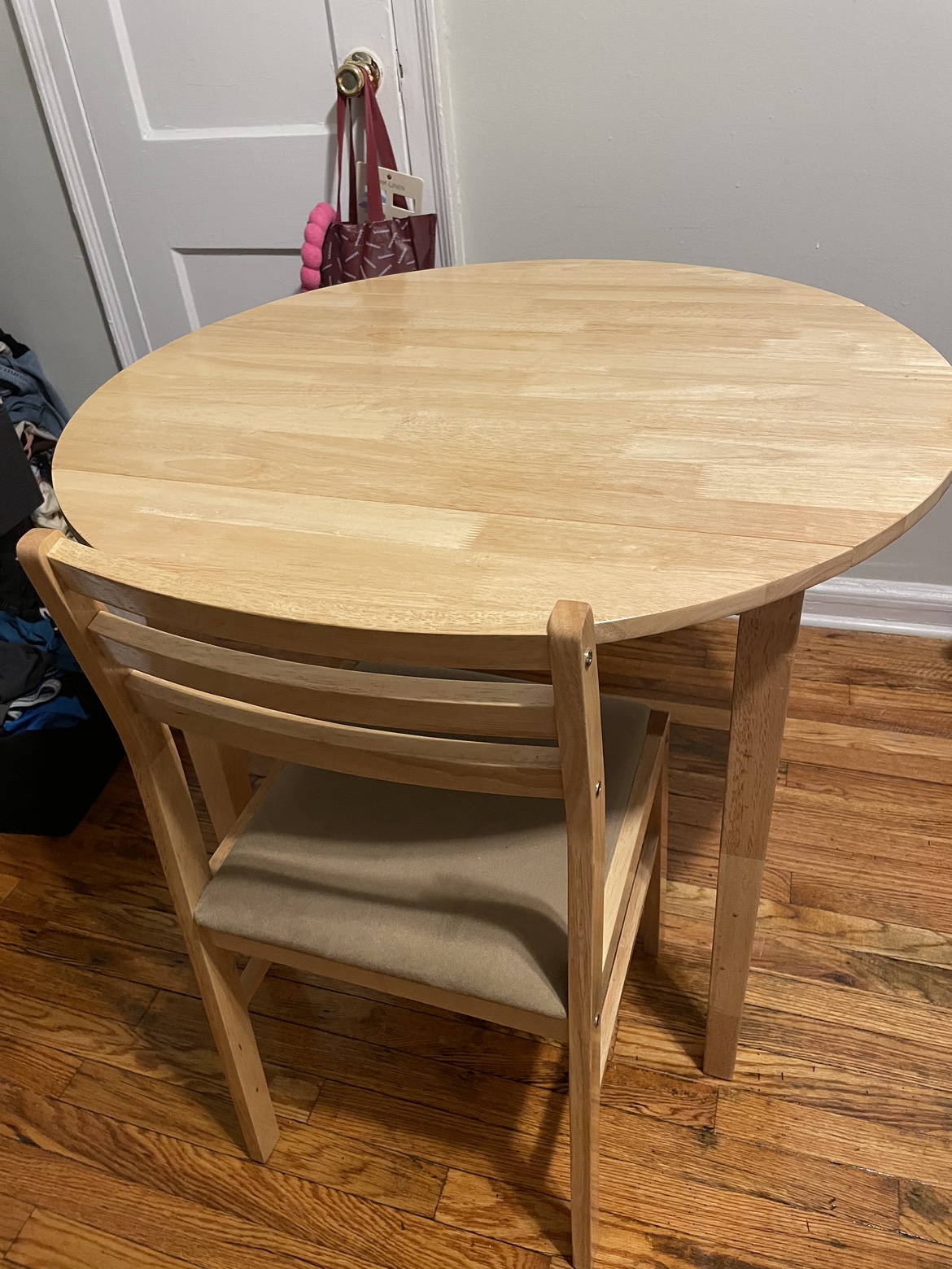 Wooden table + chair
