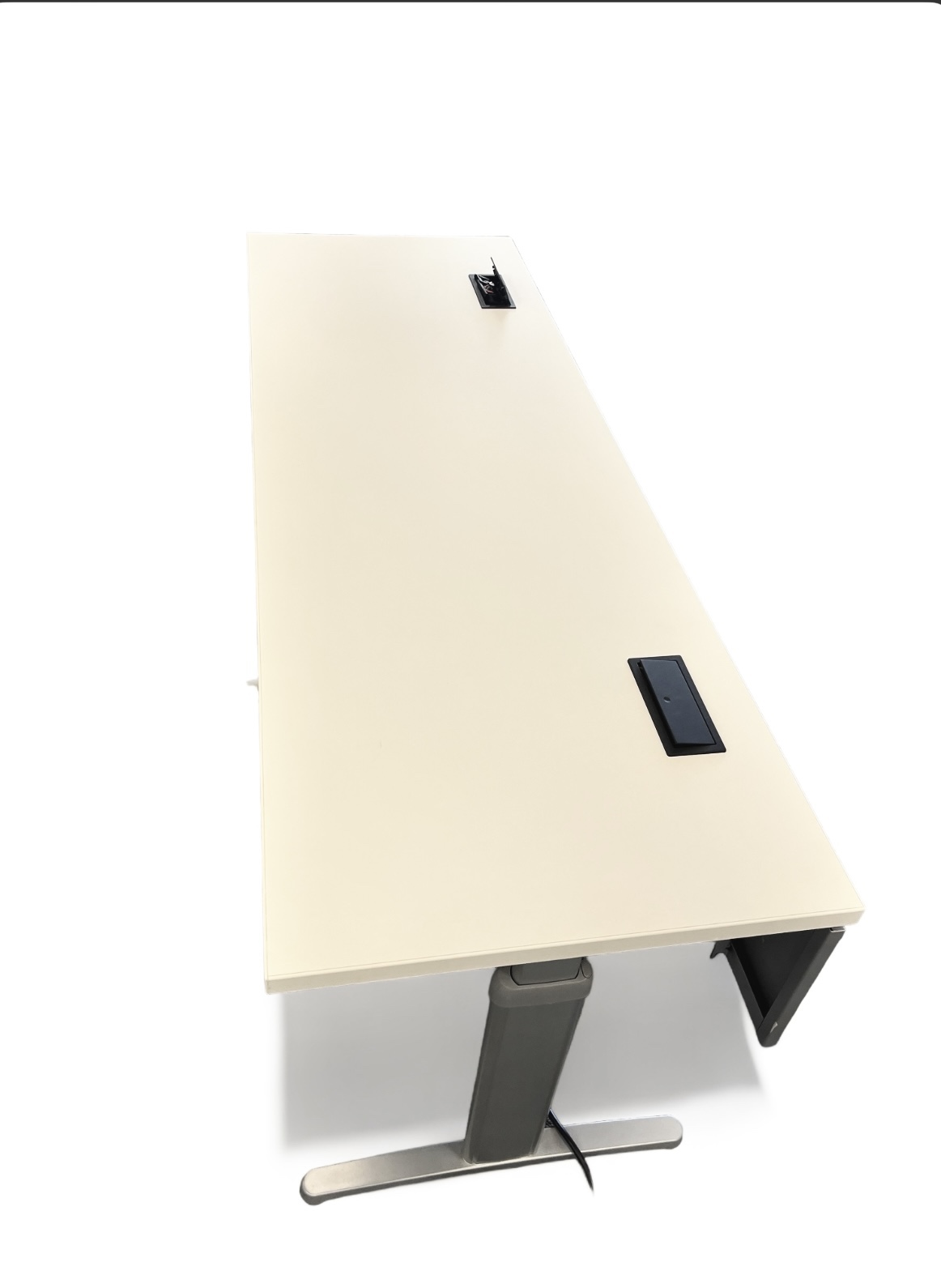 Powered desk with adjustable hight thumbnail