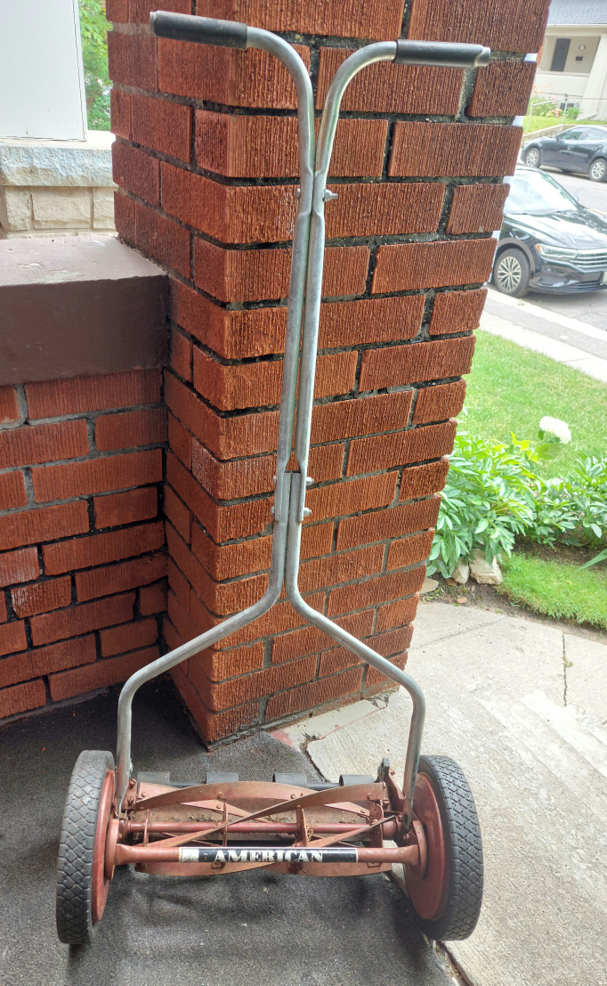 Lawn Mower thumbnail