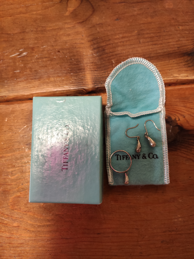 Authentic Tiffany Co. Tear drop ring and earring silver
