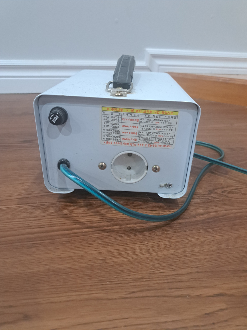 110V 220V Transformer - photo 2