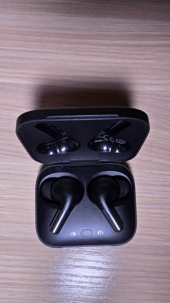 OnePlus buds pro - photo 2