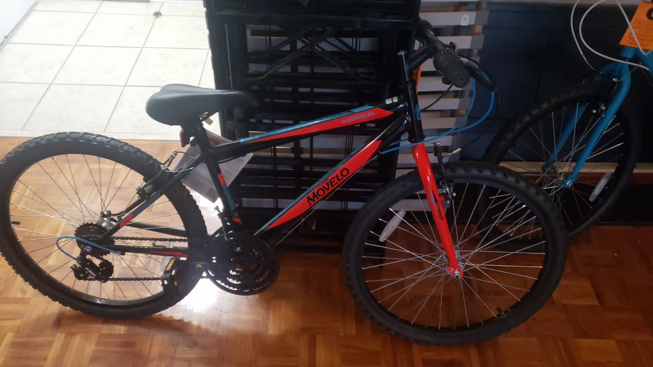 Brand new bicycle 24 inches. Never used.