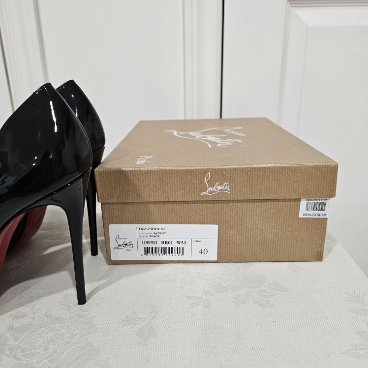 Authentic Louboutin heels image indicator(7)