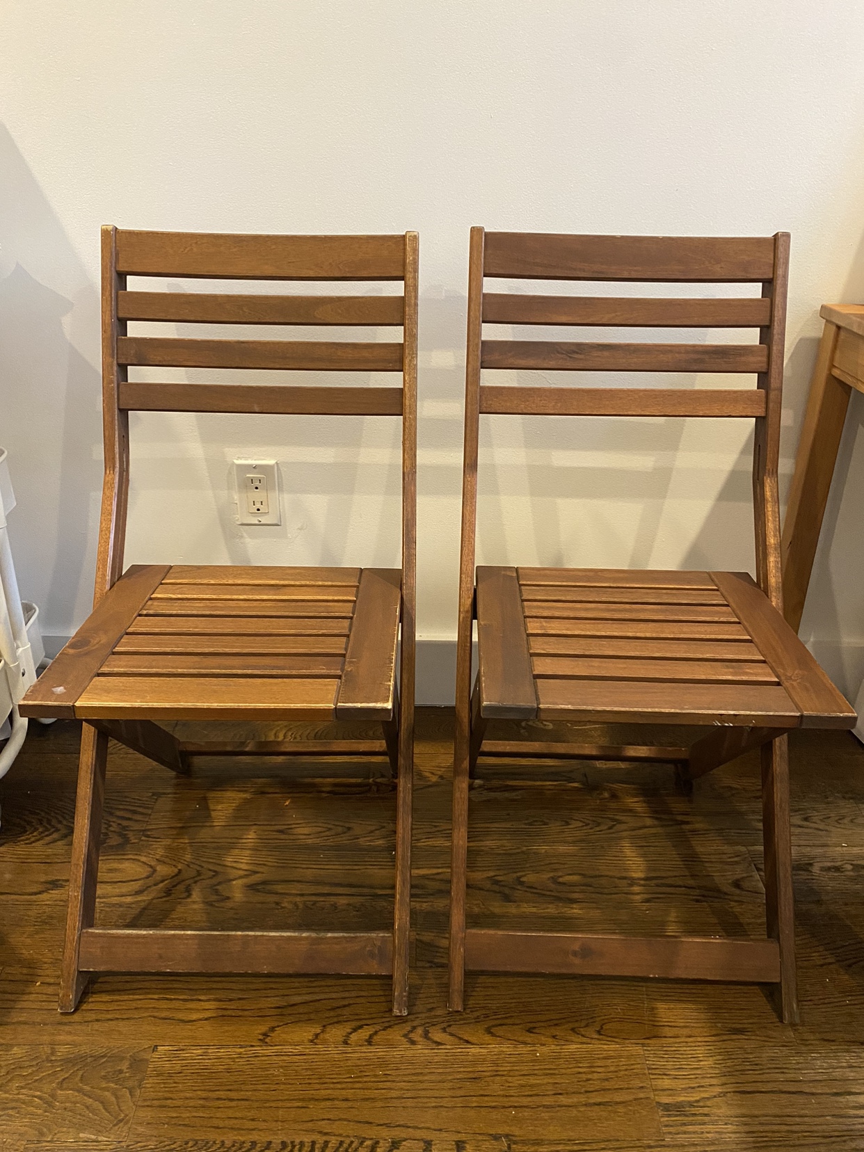 Set of 2 IKEA Applaro Outdoor Brown Wooden Folding Chairs - photo 2