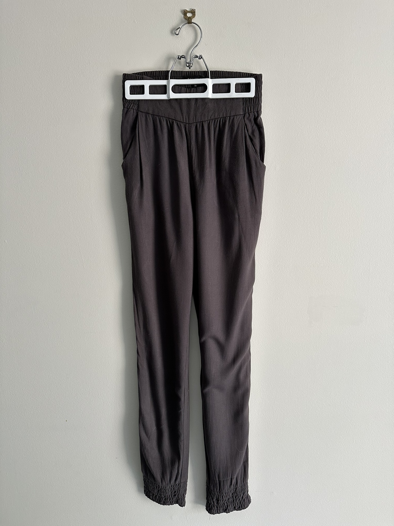 Aritzia Talula Casual pants