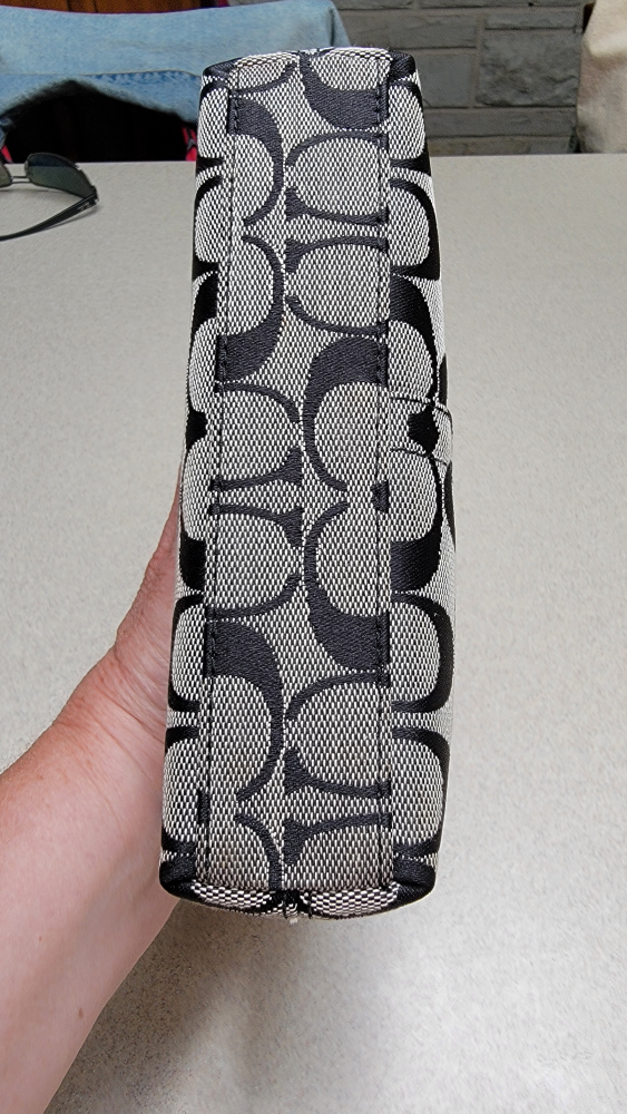 Coach Black Off White Canvas Coach Logo Turnlock Wristlet Purse - photo 4