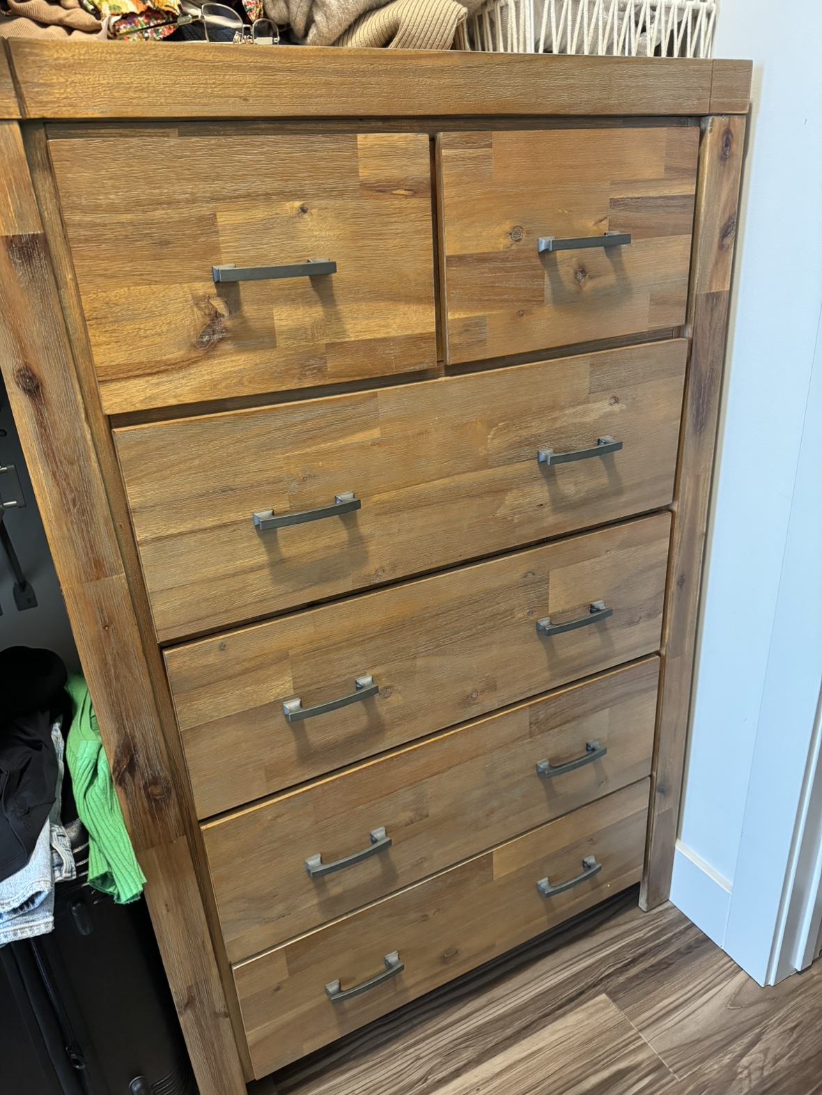Dresser