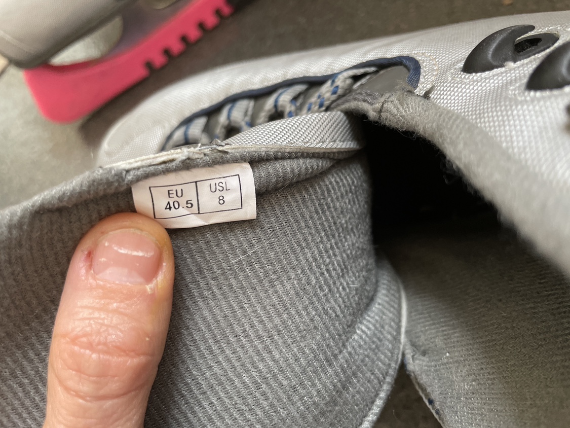 #Freecycle ice skates image indicator(2)