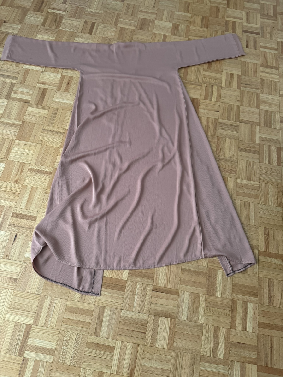 Open abaya image indicator(2)