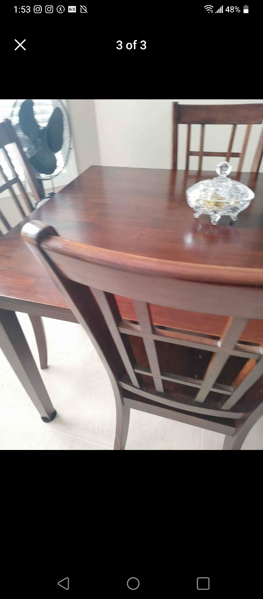 Four sitter Dining table