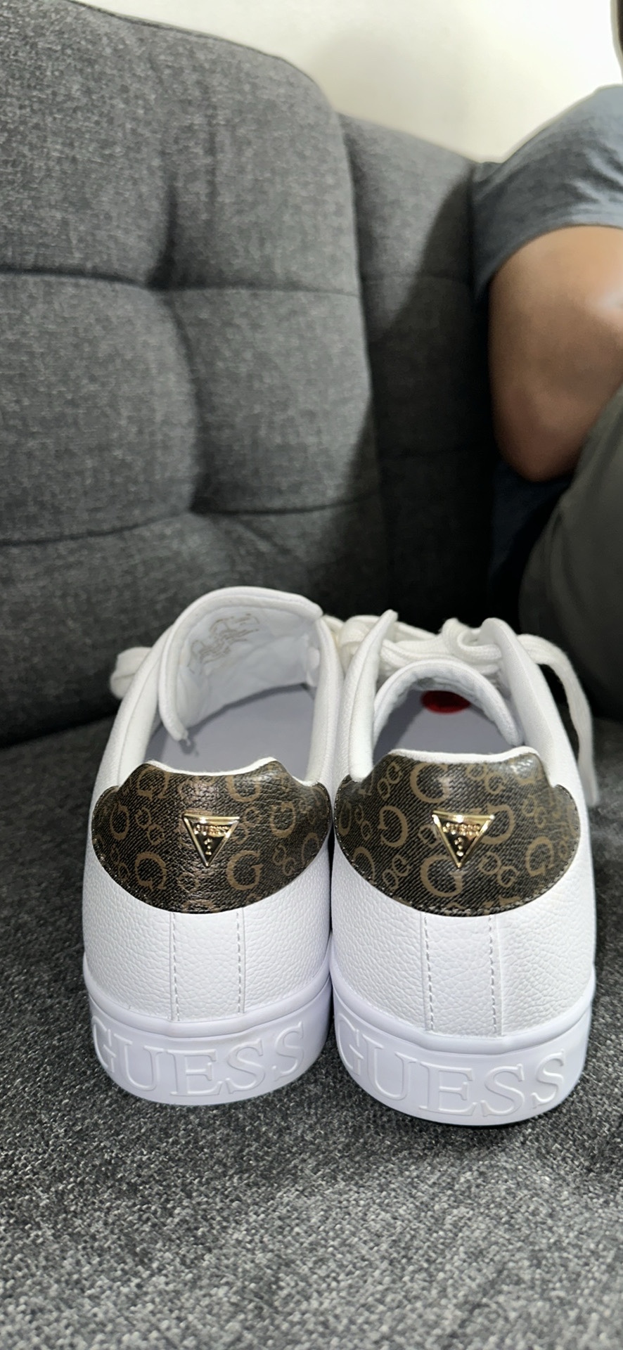Brand New - Guess Kents Sneakers