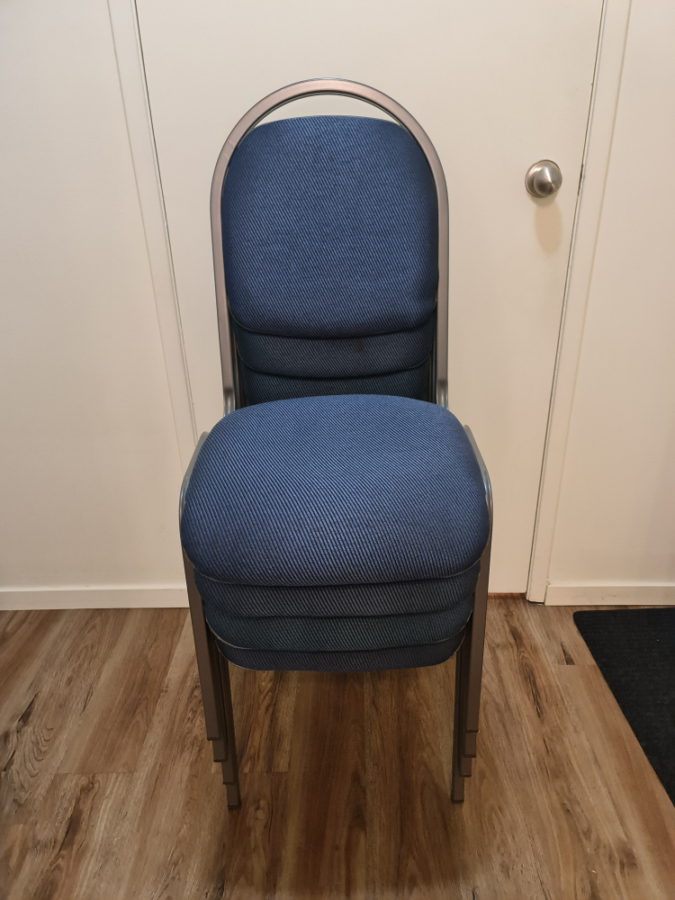 4 chairs thumbnail