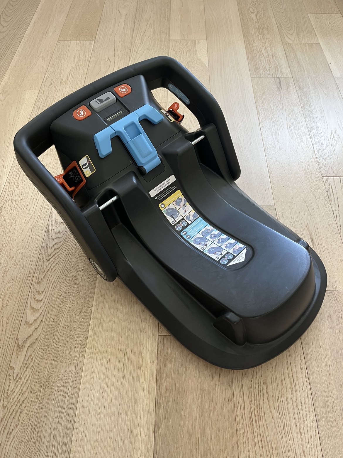 Uppababy Mesa Car Seat and Base - photo 4