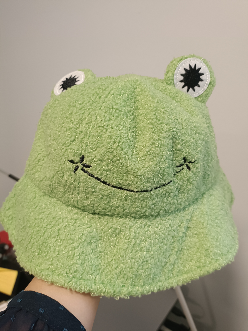 Hat thumbnail