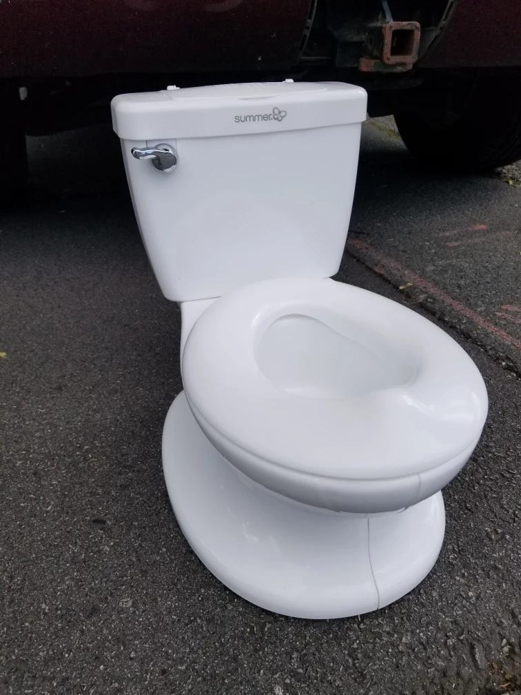 Potty Trainer  ( mini toilet)