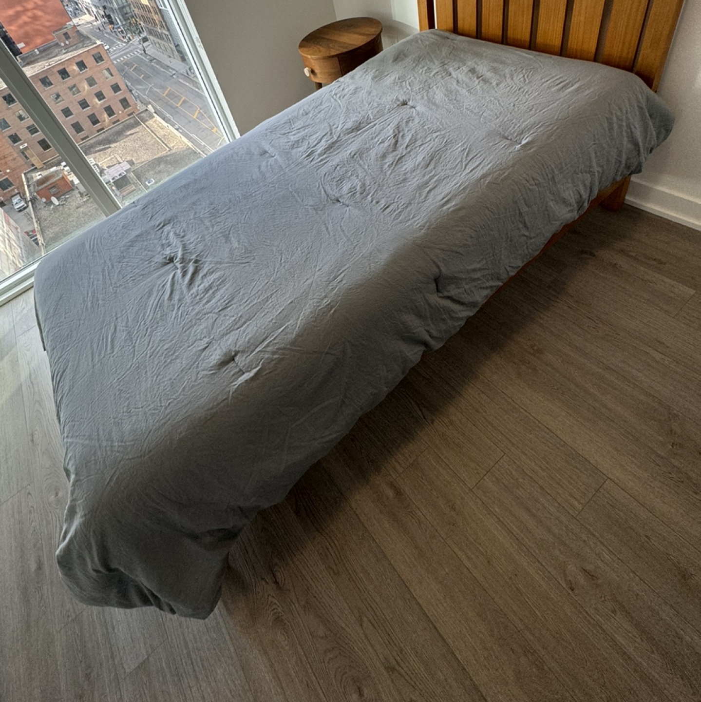 Grey comforter for twin size bed (66” x 90”) thumbnail