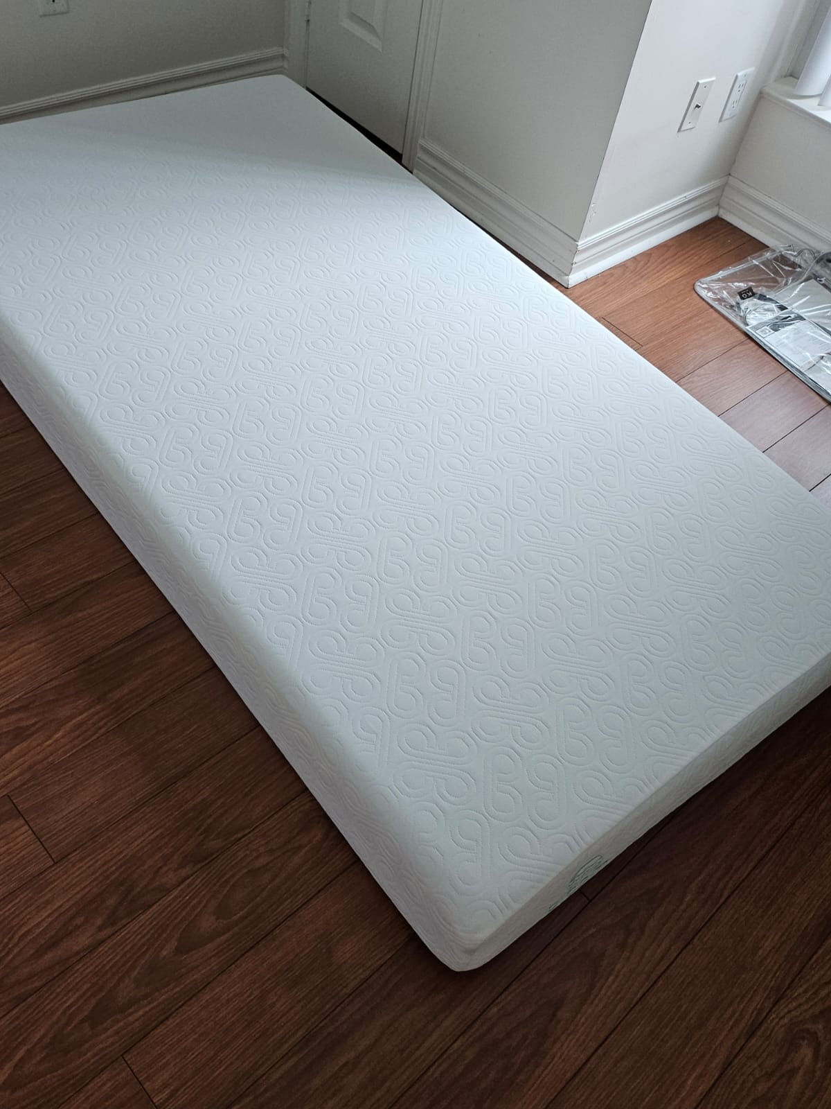 Singe mattress from sleep country great quality