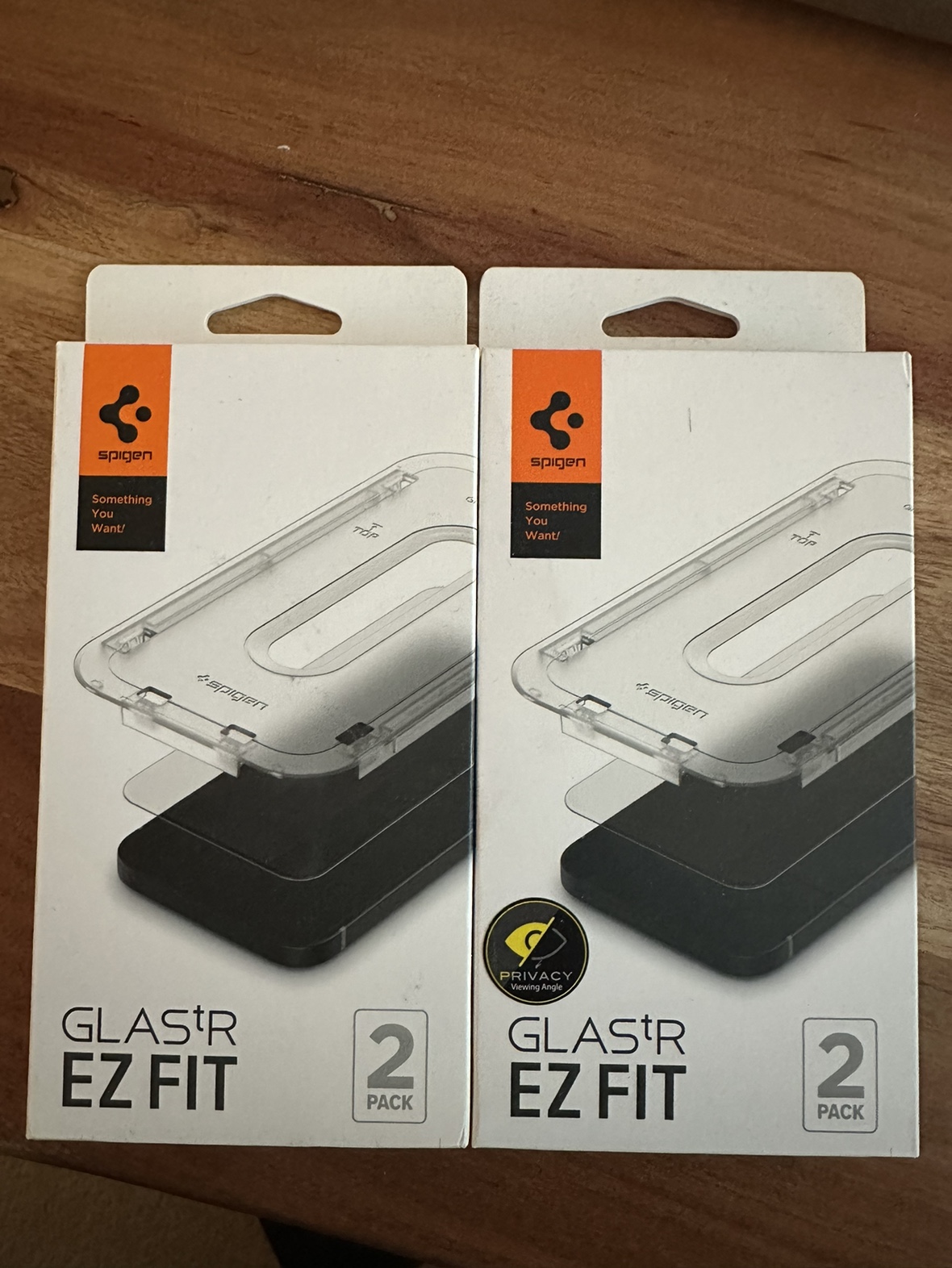 IPhone 14 Pro screen protectors