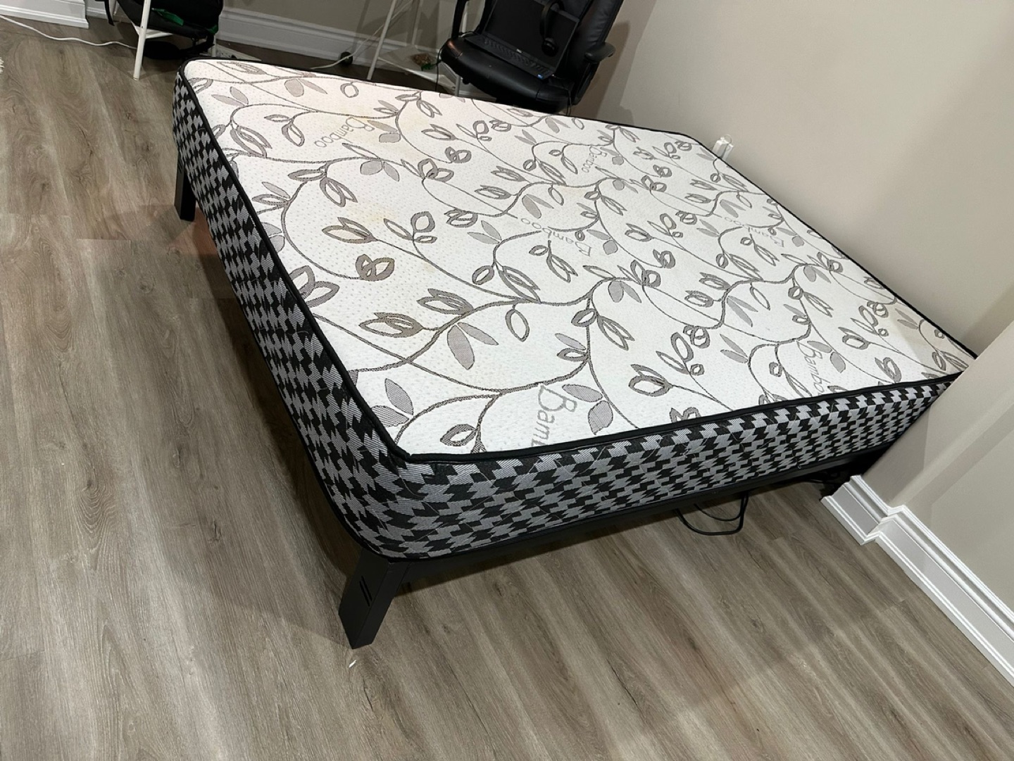 Queen Bed Frame - photo 4