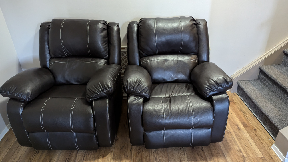 4 Chairs