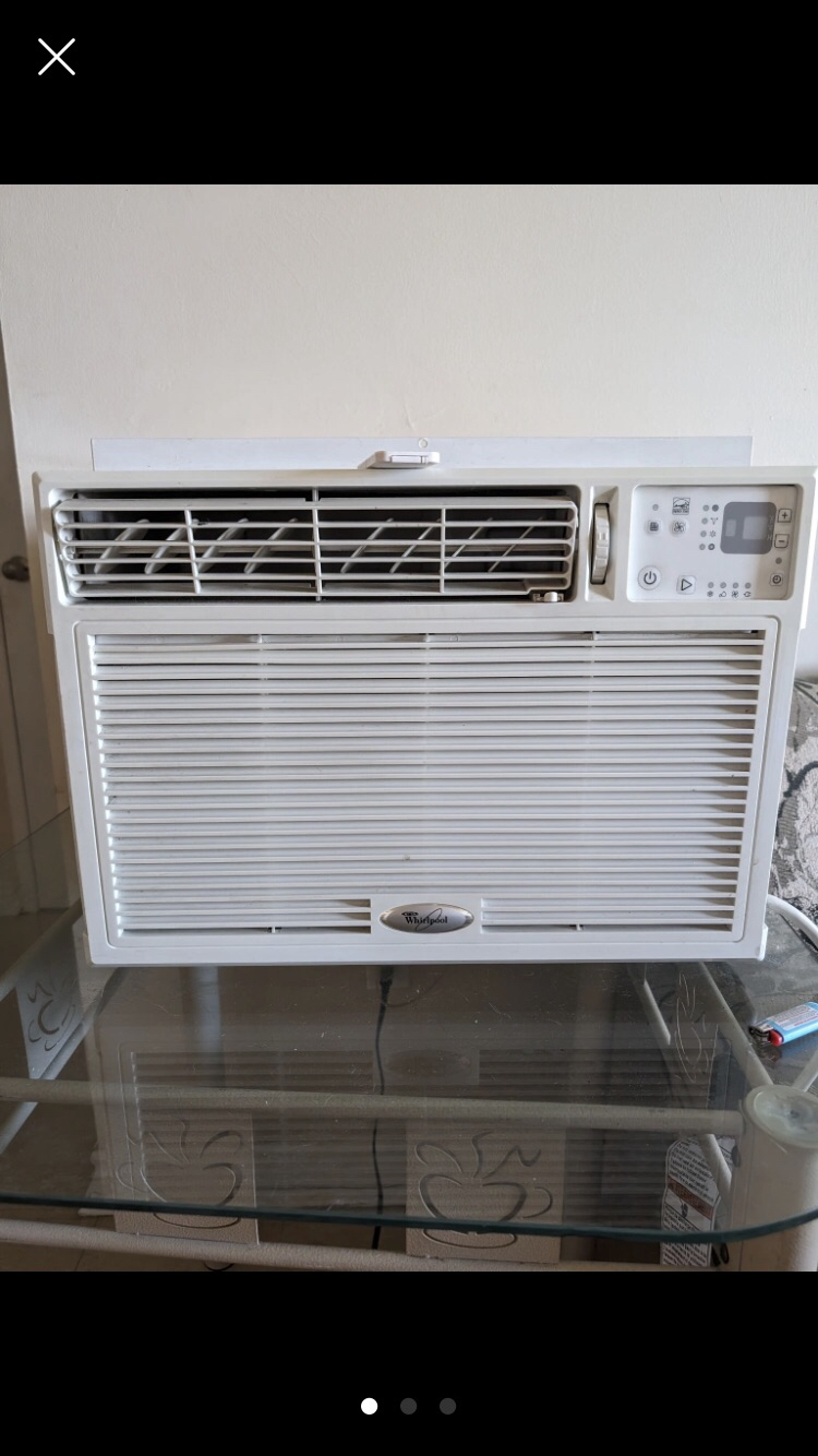 Whirlpool; 10,000 BTU, window A/C unit with remote. thumbnail
