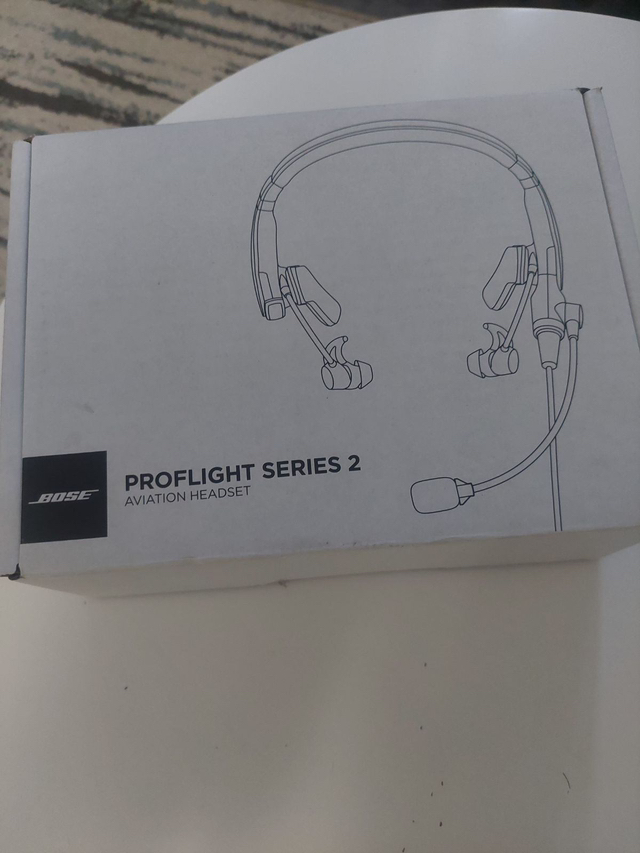 BOSE Pro-Flight Aviation Headphones(HALFPRICE) thumbnail