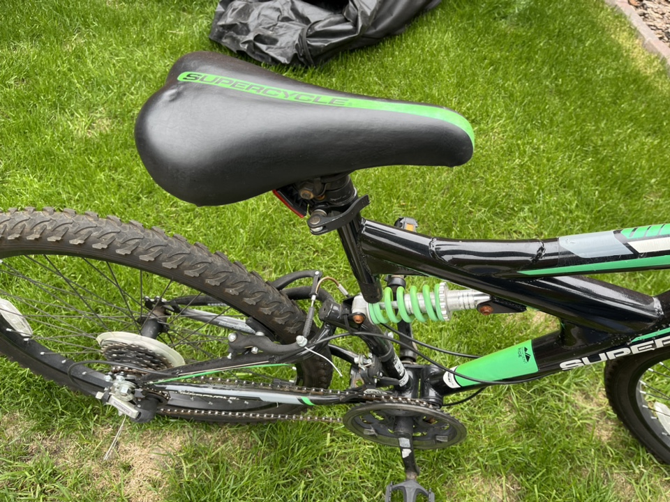 6 Speed mountain bike, with suspension - photo 2