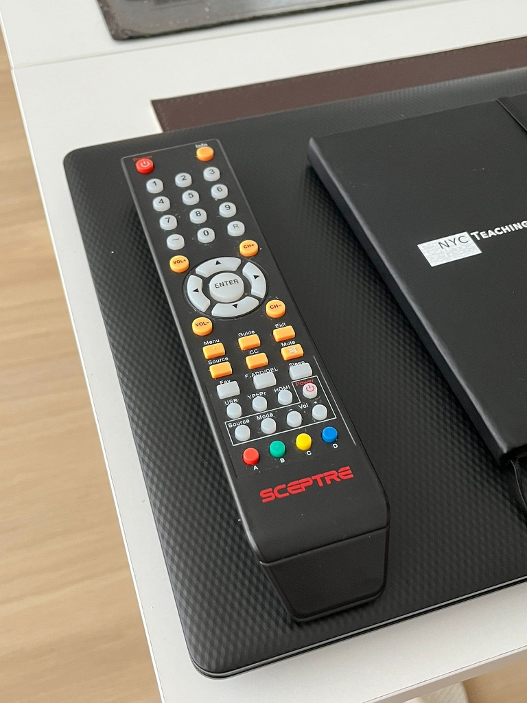 43” Sceptre ultra HD TV - photo 2