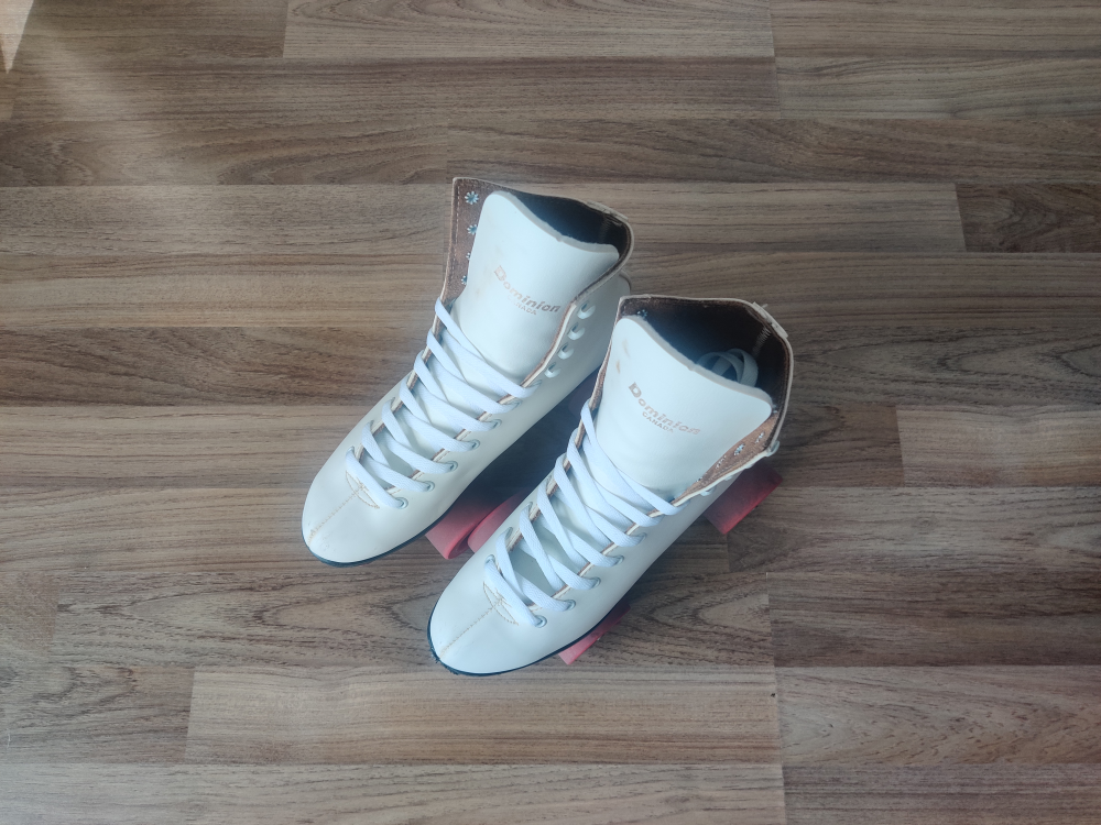 Vintage Dominion Canada roller skates - photo 3