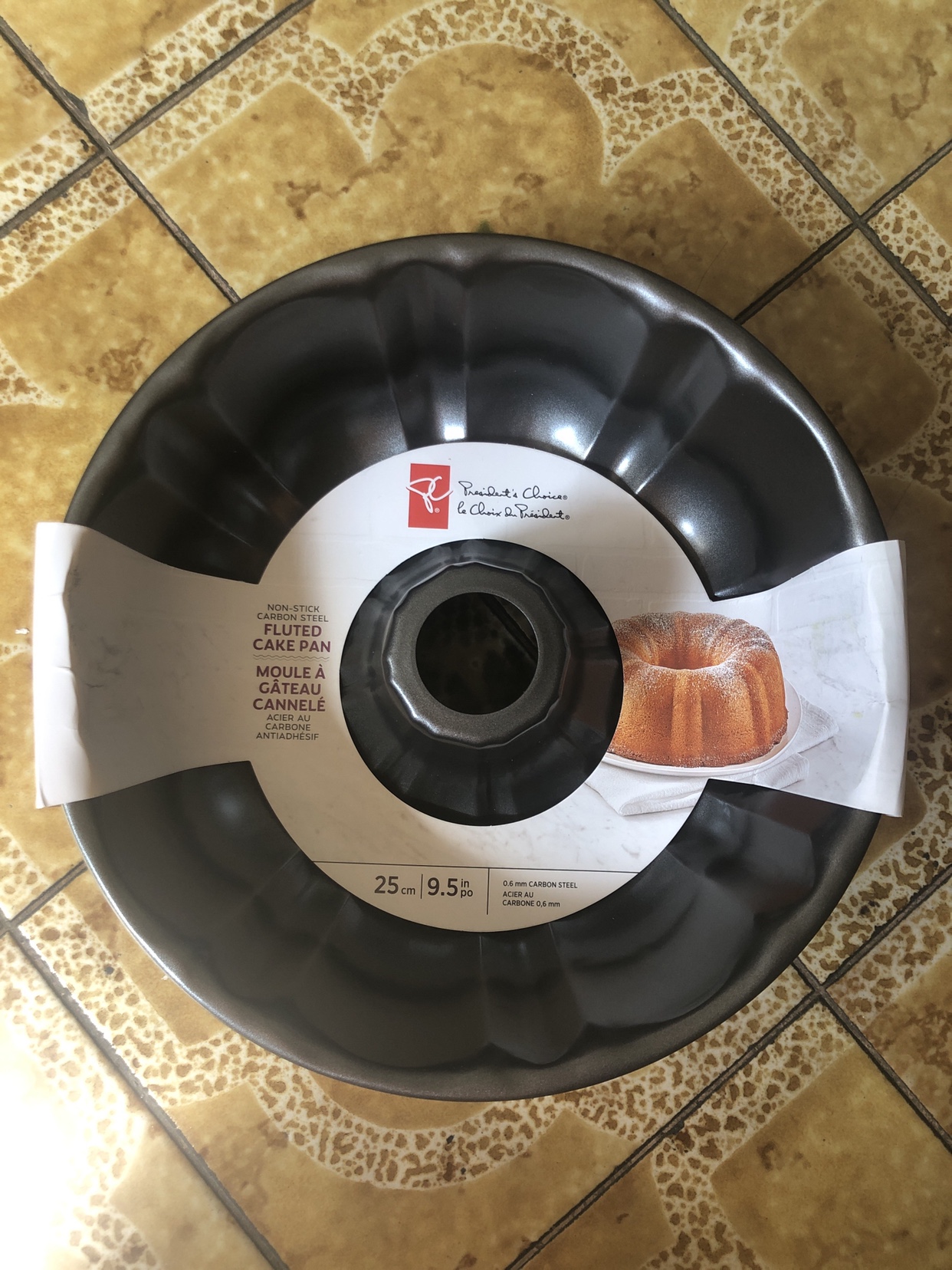 Non-stick Fluted cake pan