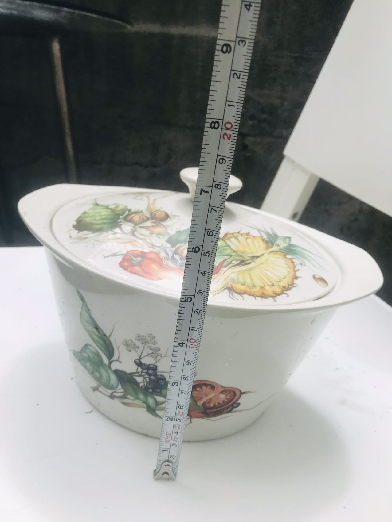 Large Ceramic Pot with Lid - photo 2