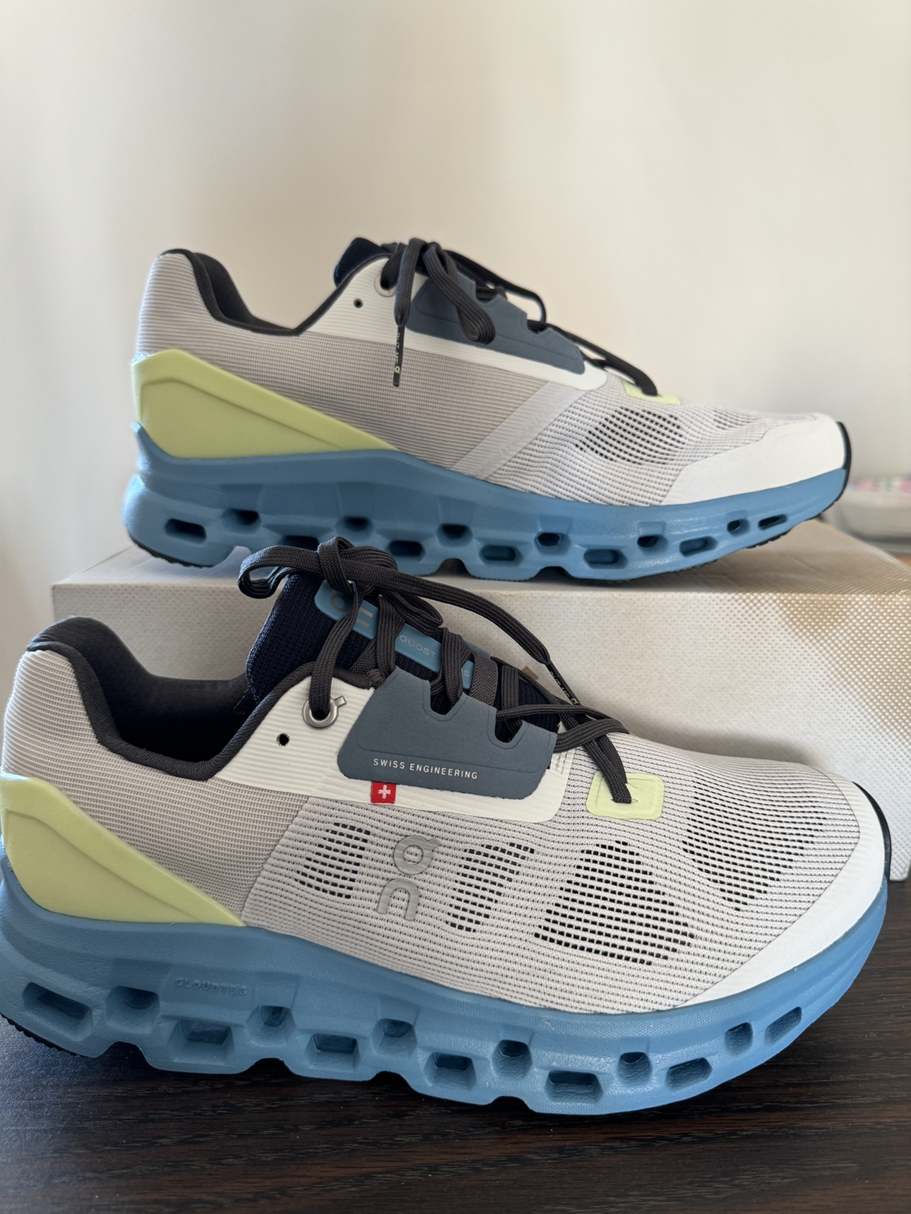 ON running shoes - photo 3