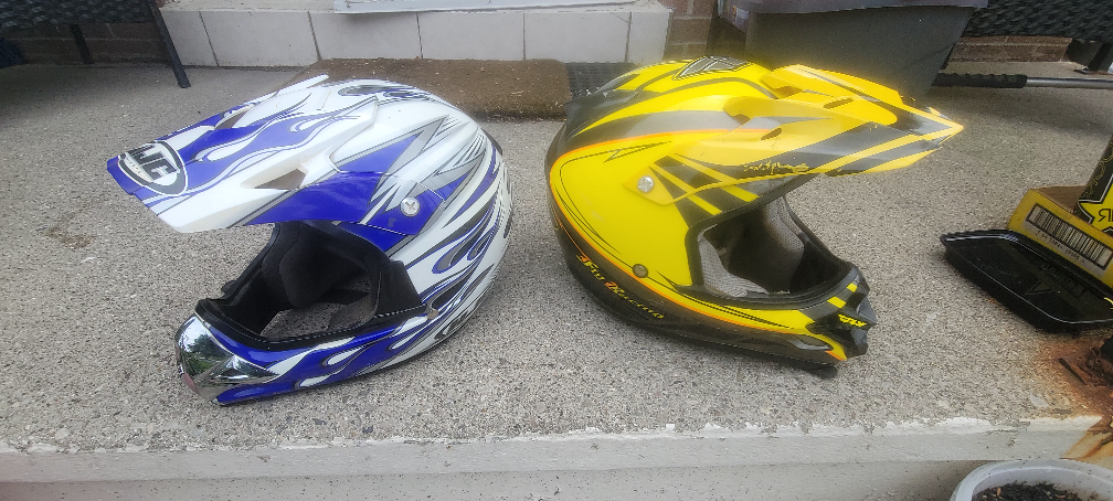 🩷🏈Racing helmets - photo 2