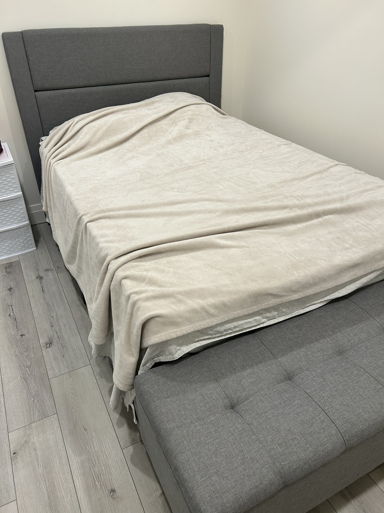 Bed frame (Queen or Full) with mattress and box spring