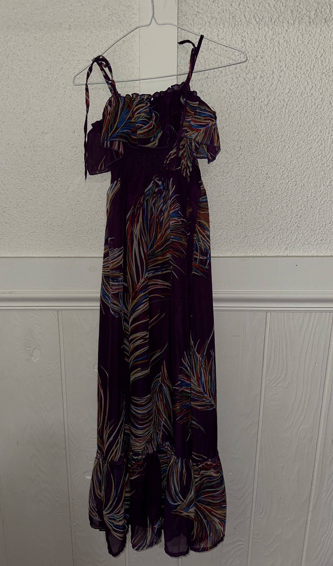 Colourful Gown thumbnail
