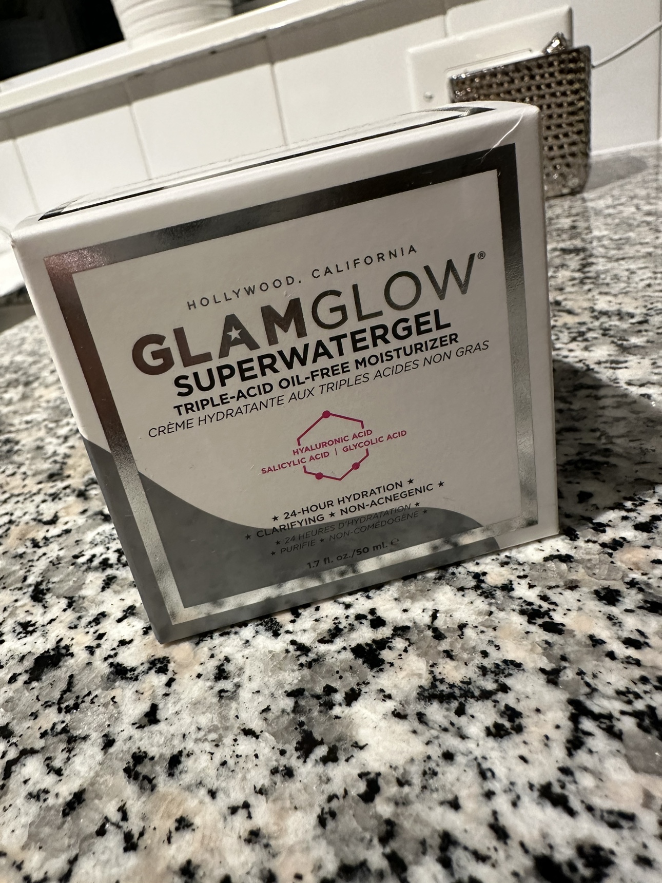 Glam glow moisturizer