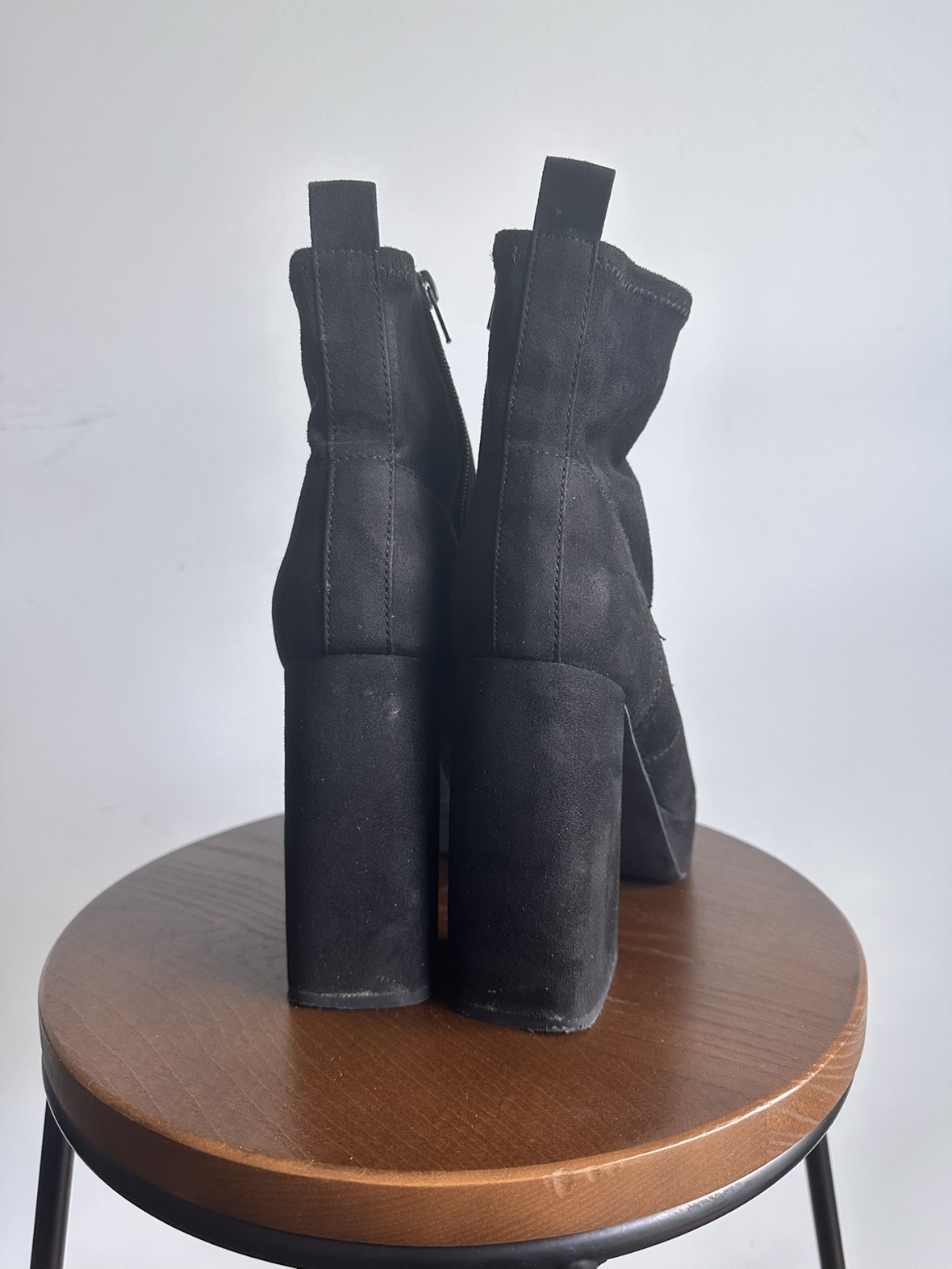 Faux Suede Black Boots 8US image indicator(3)