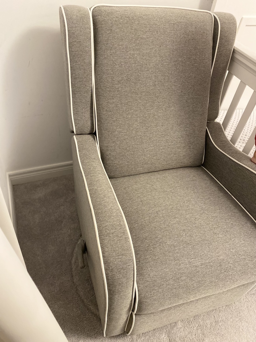 (Moving Sale) Armchair - PERFECT CONDITION!!! - photo 2