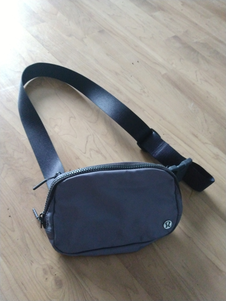 Lululemon bag