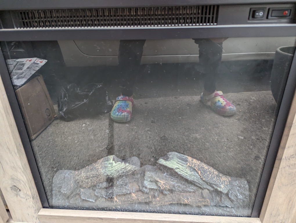 electric fireplace with remote - photo 4