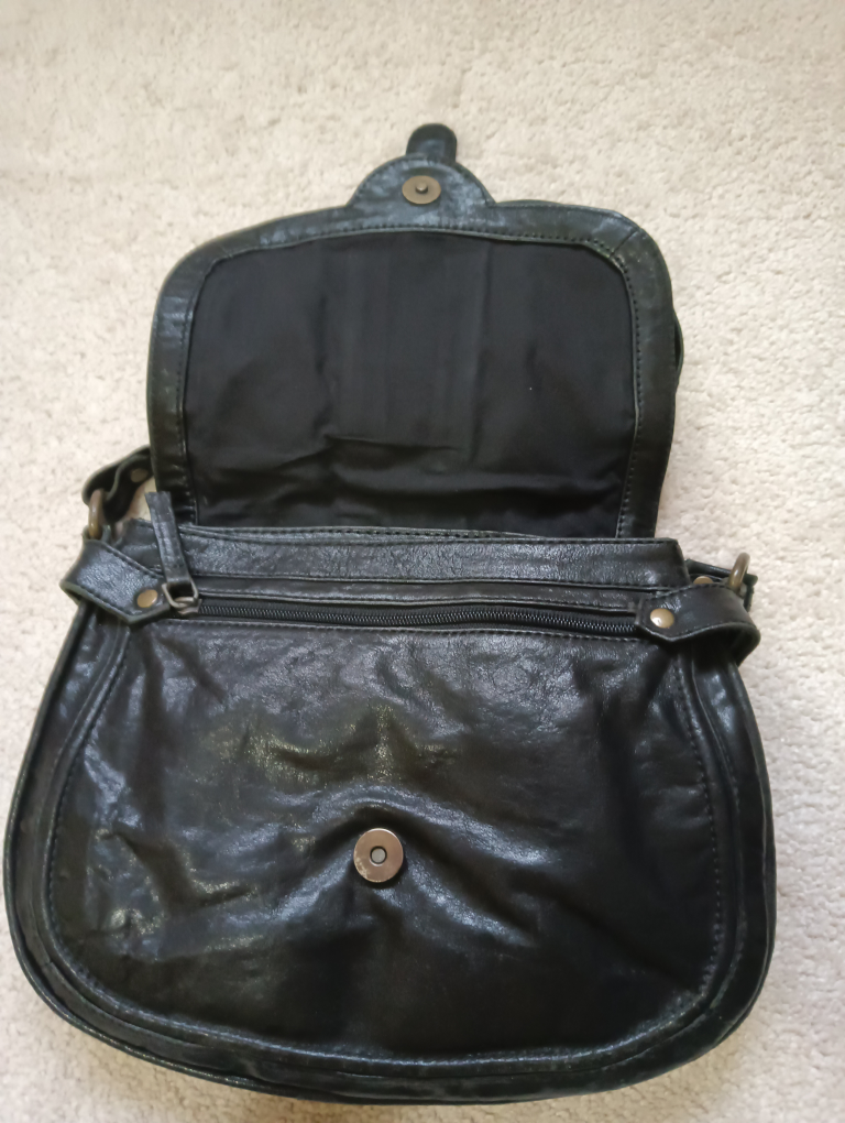 Vintage Danier Leather Black Sling Bag - photo 3