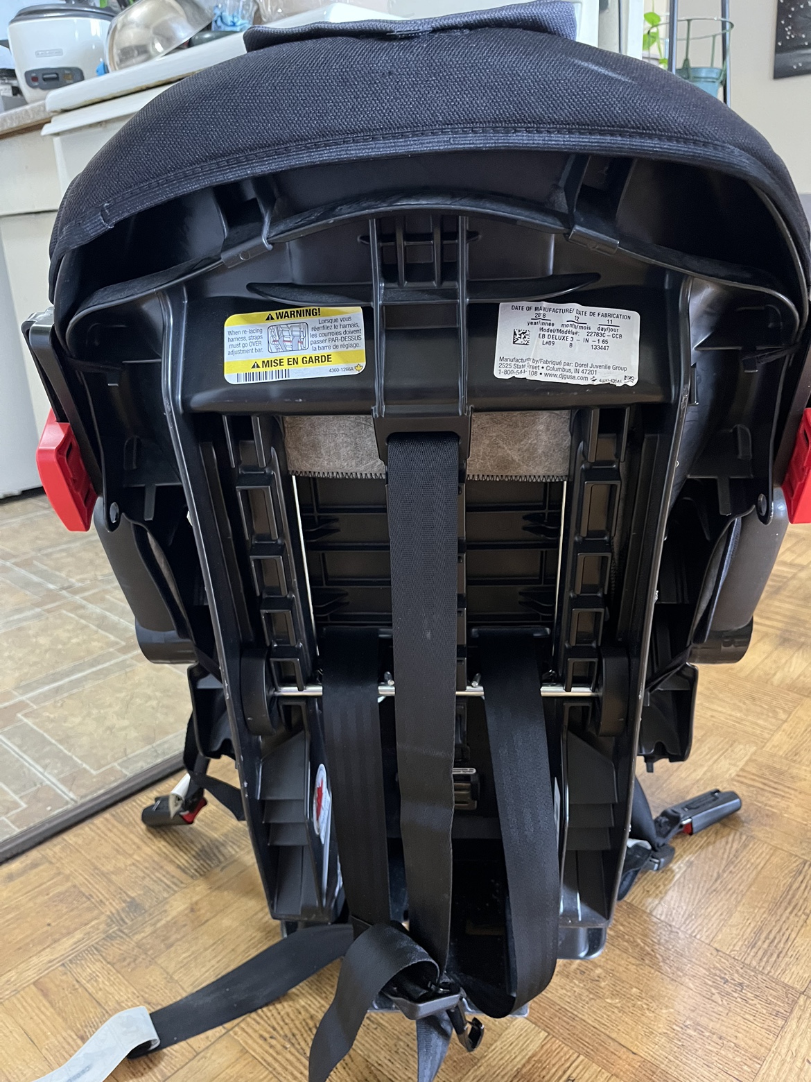 Eddie Bauer car seat for kids - photo 3