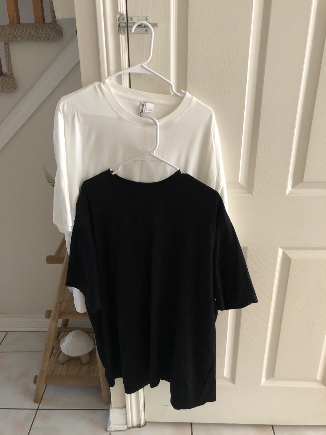 H&M tees thumbnail