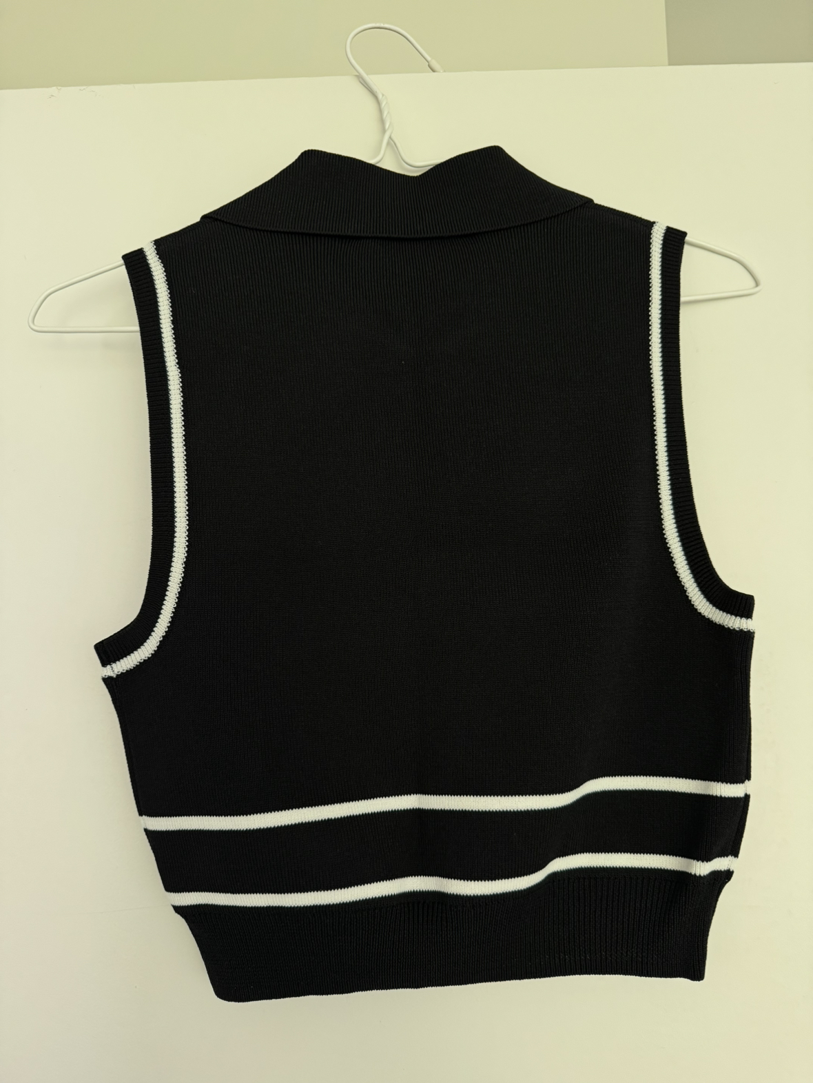 BNWT Collared Knit Tank - photo 2