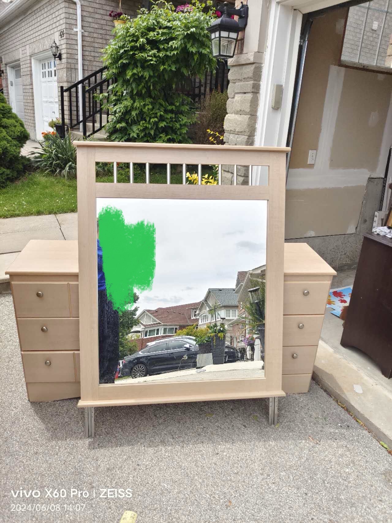 Solid Tan Oak wooden Dresser with Detachable Mirror - photo 3