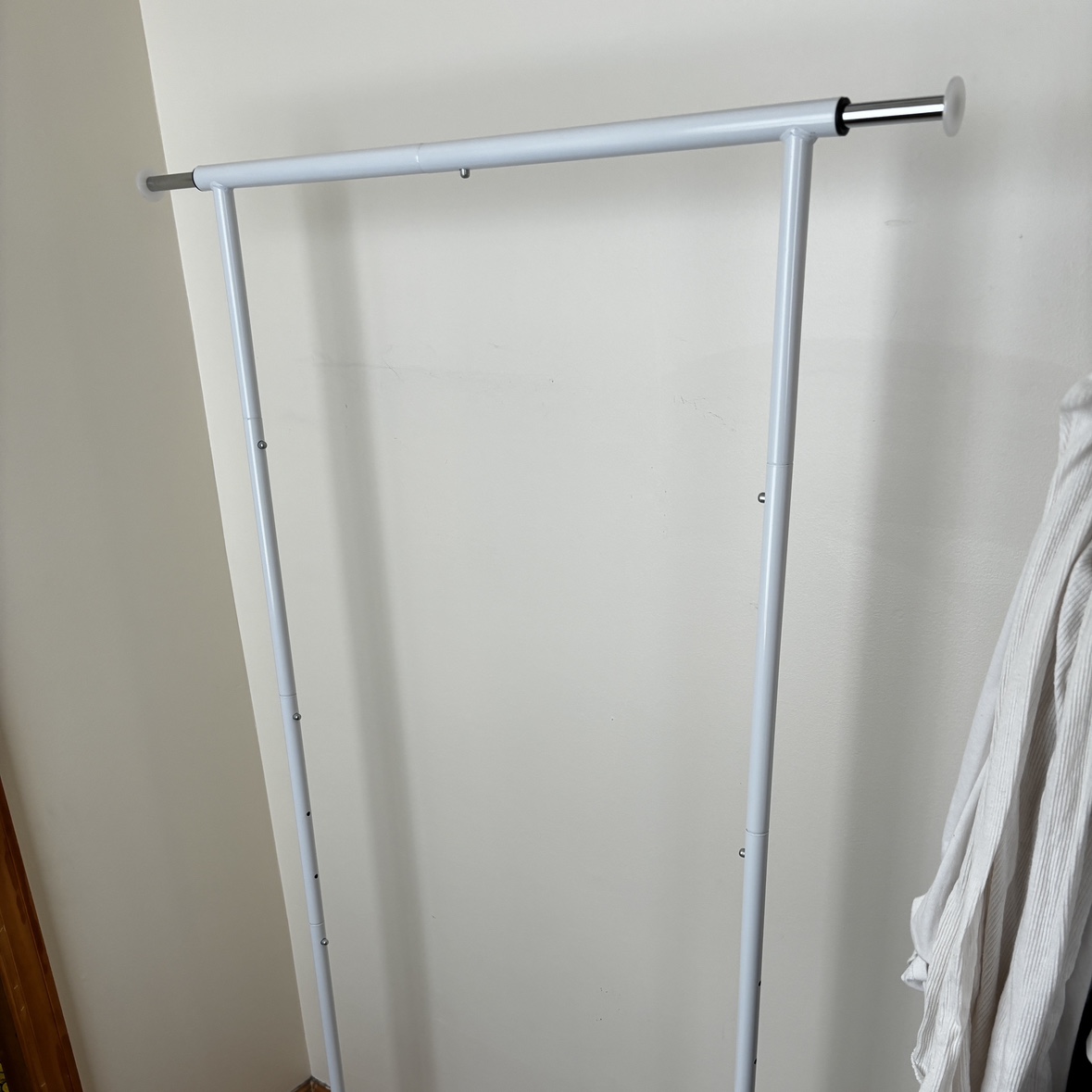 Clothing Rack. Moving Sale🚚