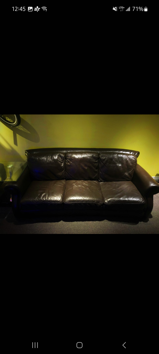 couch - photo 2